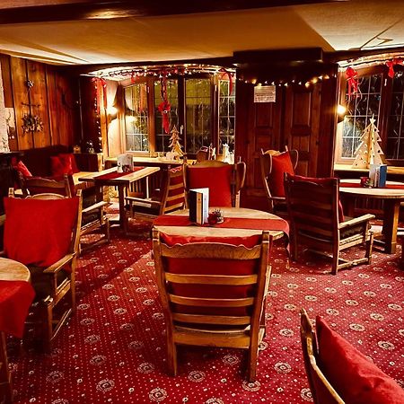 Hotel Restaurant Aux Trois Roses لا بيتيت-بيير المظهر الخارجي الصورة
